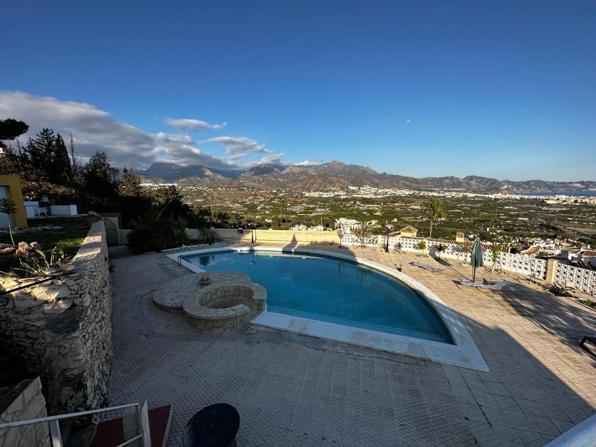Villa Carmen Nerja Exterior photo